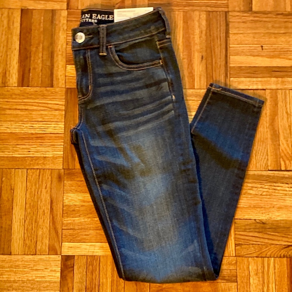 NWT AEO Mid-Rise Super Stretch Jeggings